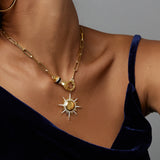 Sorellina - La Mano Hand Clasp