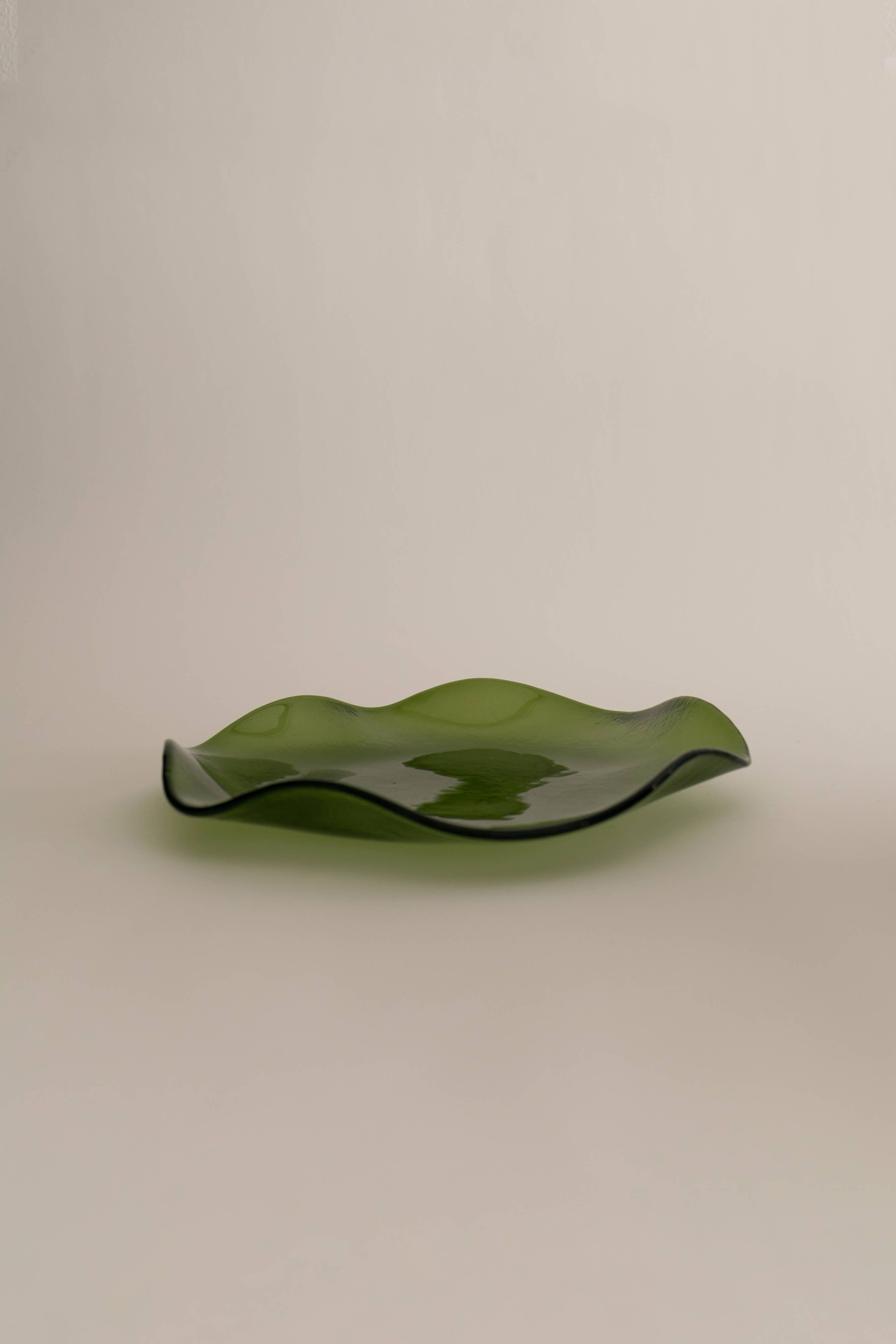 Large Petal Plate, Olive