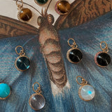 Devon Woodhill - Cabochon 'Moon Charm' | Malachite